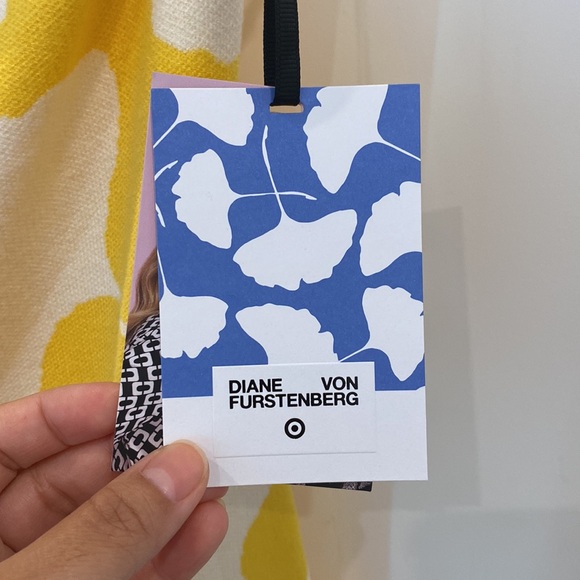 Diane Von Furstenberg DVF for Target halter neck ginkgo yellow dress size medium - Picture 9 of 10